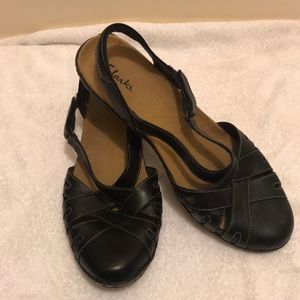 Gently used Clark’s Women’s Sandler’s